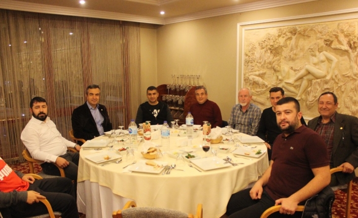 Bandırmaspor’a Moral Yemeği