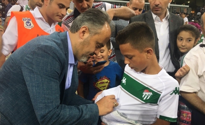  Büyükşehir Belediye Başkanı Alinur Aktaş, Bursaspor-fenerbahçe Hazırlık Maçı Öncesinde