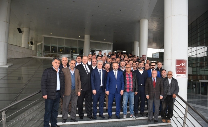 Bursa Büyükşehir Belediye Başkanı Alinur Aktaş, tüyü bitmemiş yetimin hakkını