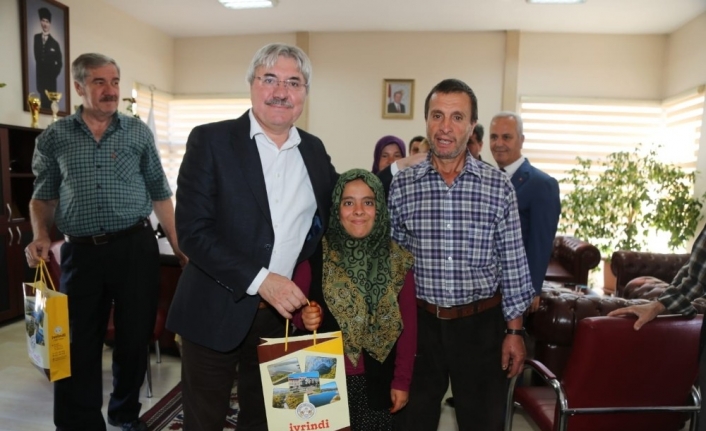  Türkiye Beyazay Derneği Balıkesir Şubesi Başkan Yusuf Cengiz'i Ziyaret