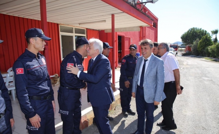  Burhaniye Belediye Başkanı Ali Kemal Deveciler, 25 Eylül-1 Ekim
