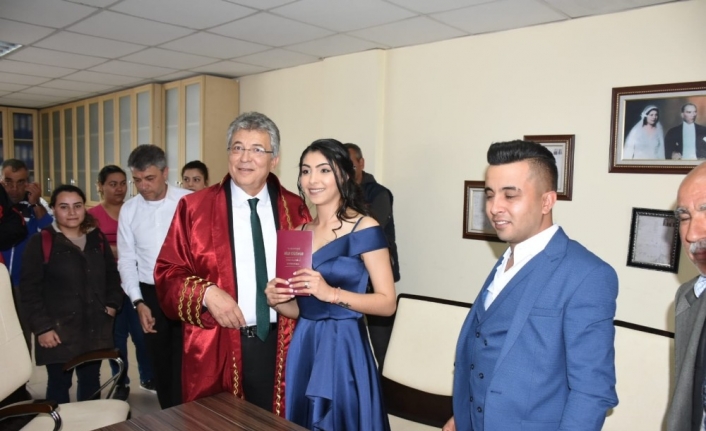 Balıkesir’in Edremit Belediye Başkanı Selman Hasan Arslan, göreve başladıktan sonra