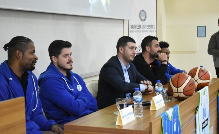  Balıkesir Büyükşehir Belediyesi Basketbol Takım Balıkesir Üniversitesi İktisadi İdari