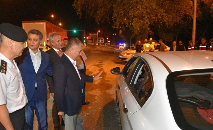 İstanbul’dan İzmir ve Antalya yönüne gitmek isteyenler Balıkesir’de de trafik