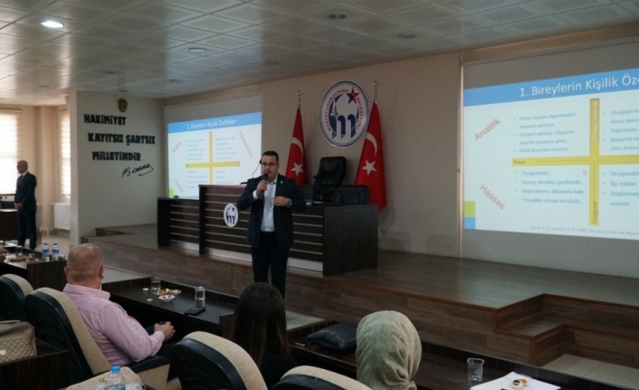  Mustafakemalpaşa Belediyesi Çalişanlarina “kurum Kültürü Ve Aidiyet Eğitimi” Verildi.