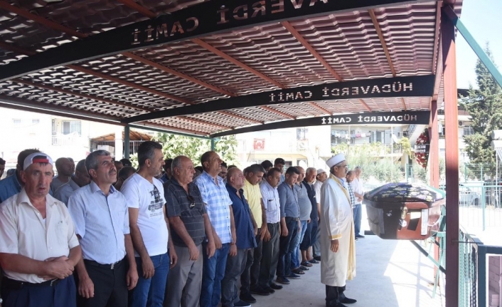  İzmir’in Çiğli İlçesinde Boşanmak Üzere Olduğu Emekli Polis Eşi