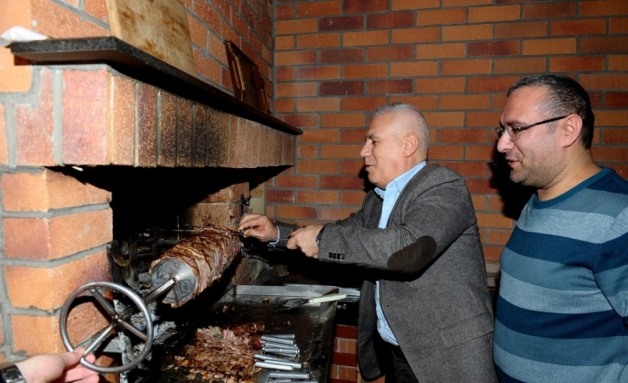 Bursa Büyükşehir Belediye Başkan Adayı Mustafa Bozbey, Bursa’daki Erzurumlular ile