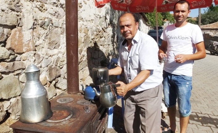  Düğün Çaycisi Hasan Akkayık