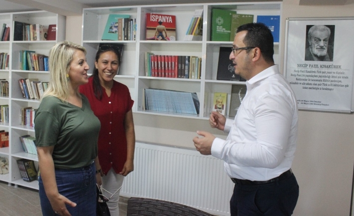  Bu İlçede Gençler Kıraathanede Kitap Okuyup Santraç Oynayarak Vakit