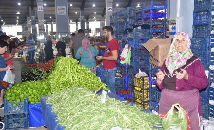 Biga Belediyesi Tarafından Tahsis Edilen Alanda Her Hafta Açılan Çarşamba