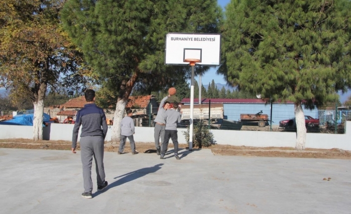 Okullara Pota Yaptırıldı