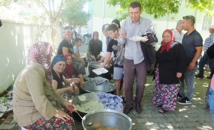  Hayır Yemeği