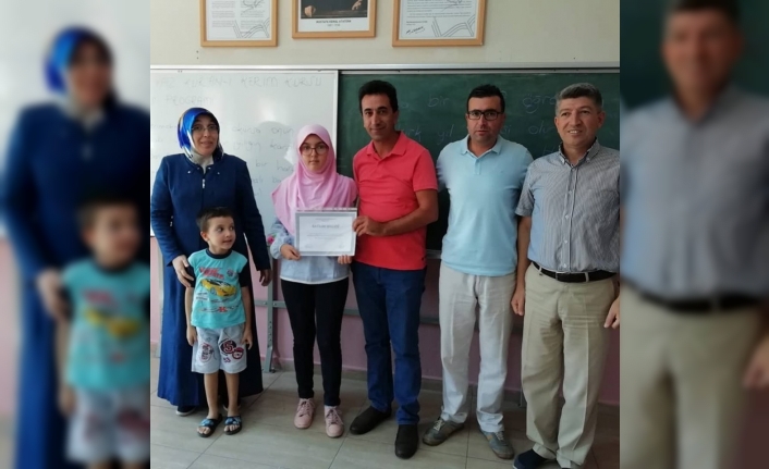 Balıkesir’in Burhaniye ilçesinde, Halk Eğitimi Merkezi Müdürlüğünün, Sekiz Eylül İlkokulu’nda