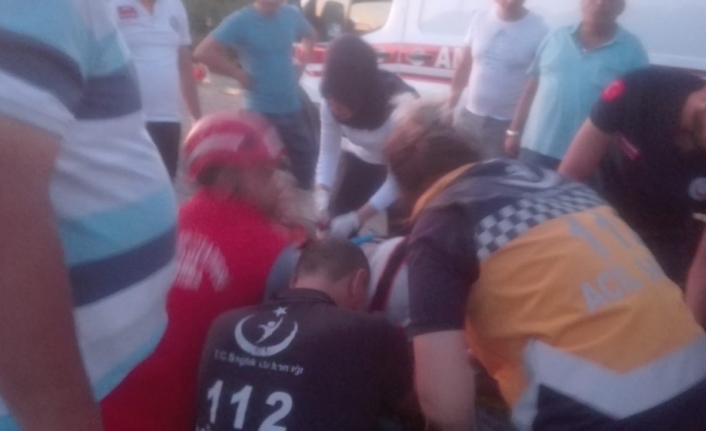 Burhaniye ilçesinde, Sabah saatlerinde İskele kavşağında meydana gelen kazada iki