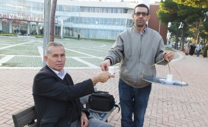  Taksici Adnan Karakaş Ve Garson Erhan Gündüz