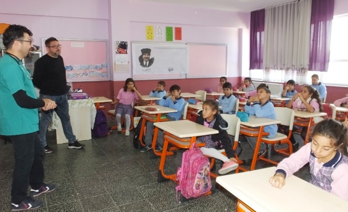  Sınıfta Ders Anlatıldı