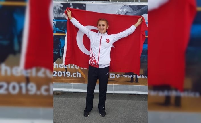 Burhaniye ilçesinde, Özel Sporcu Muhsine Gezer, İsviçre’de düzenlenen Uluslararası Paralimpik