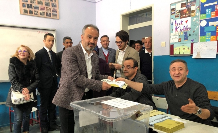 Bursa Büyükşehir Belediye Başkanı ve Cumhur İttifakı AK Parti Büyükşehir