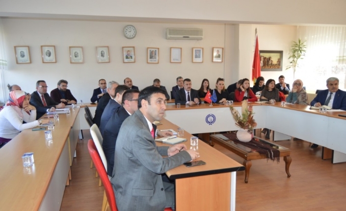 Millî Eğitim Bakanlığınca meslekî eğitimi güçlendirmek için başlatılan projelere bir