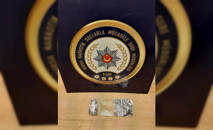  Bursa'da Narkotik Polisinin Yaptığı Operasyonda 18 Kişi Gözaltına Alındı.