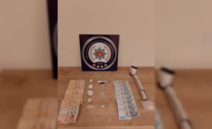  Bursa Narkotik Polisi, Uyuşturucu Ticareti Yaptıkları Tespit Edilen Şahislara