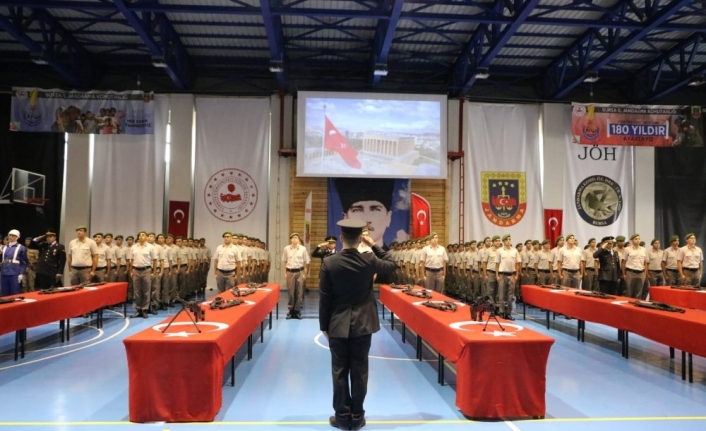  Bursa'da Bedelli 100 Asker Yemin Edip Terhis Oldu. Bedelli
