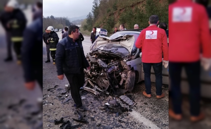  Bursa'da 3 Kişinin Öldüğü Kazada Tutuksuz Yargılanan Sürücünün Yargılanmasına