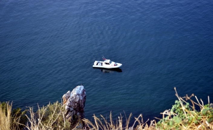  Bursa'nın Mudanya İlçesinde Sevgilisinden Ayrıldığı İçin Bunalıma Girip, Yaklaşık