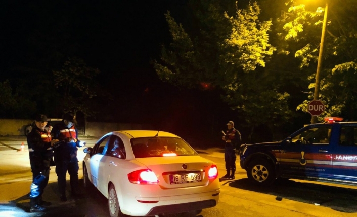Bursa’da jandarma ekiplerinin yaptığı kumar ve tombala uygulamasında 5 bin