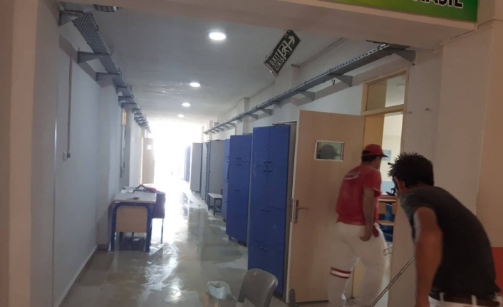  Bursa'da Hükümlüler Okulları Yeniledi