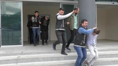  Bursa'da Narkotik Suçlarla Mücadele Şube Ekiplerinin Yaptığı Uyuşturucu Operasyonunda