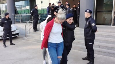  Bursa'da Polisin Uyuşturucu Satıcılarına Yönelik Düzenlediği Operasyonda Gözaltına Alınan