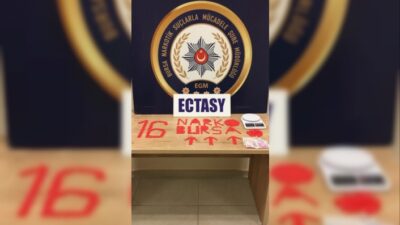  Bursa Narkotik Suçlarla Mücadele Şube Ekipleri Tarafından Yapılan Operasyonda