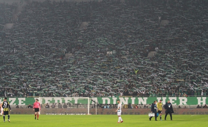  Bursaspor Yönetimi, Kulübü Mali Sıkıntıdan Çikartmak İçin Valilik Önderliğinde