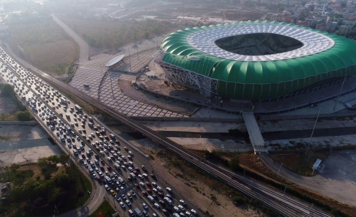  Bursaspor'da Stadyum Ve İki Ayrı Tesisin 1 Milyon 543