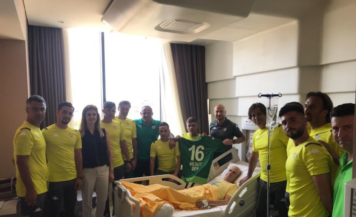  Bursaspor'un Tarihine Adını Altın Harflerle Yazdıran EfsÂne İsmi Mesut
