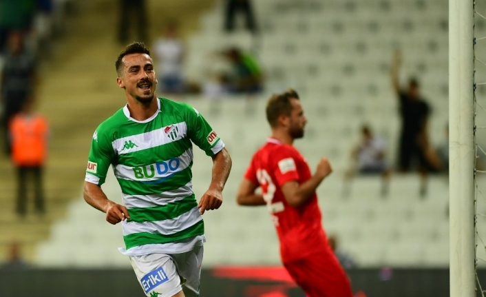  Bursaspor'un Genç Futbolcuları Akhisarspor Maçında Gösterdikleri Performansla Göz Doldurdu.
