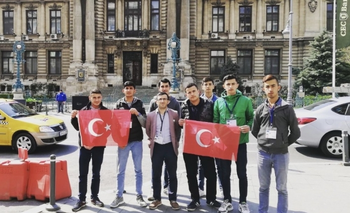Bursa’nın Büyükorhan ilçesinde, Çok Programlı Anadolu Lisesisi’nden 14 öğrenci, Avrupa