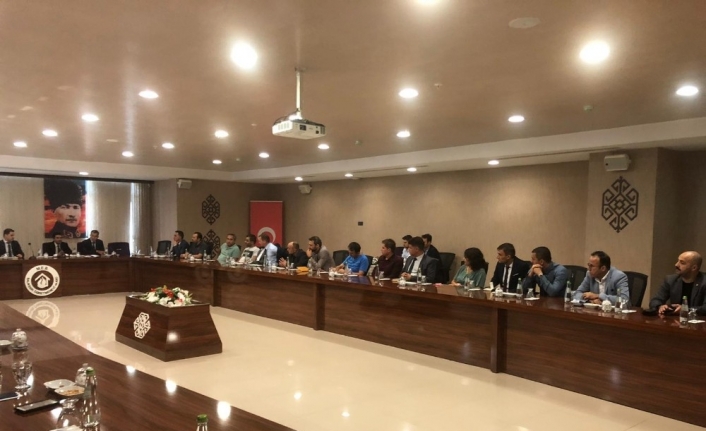 Balıkesir Büyükşehir Belediyesi Bilgi İşlem Daire Başkanı İlker Şahin, 20