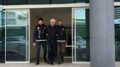  Bursa'da Uyuşturucu Maddeleri Evinde Çoğaltmaya Çalişan  Şüpheli, Polis