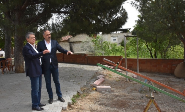 Balıkesir’in Edremit Belediye Başkanı Selman Hasan Arslan, kırsal Çamcı Mahallesi’nde