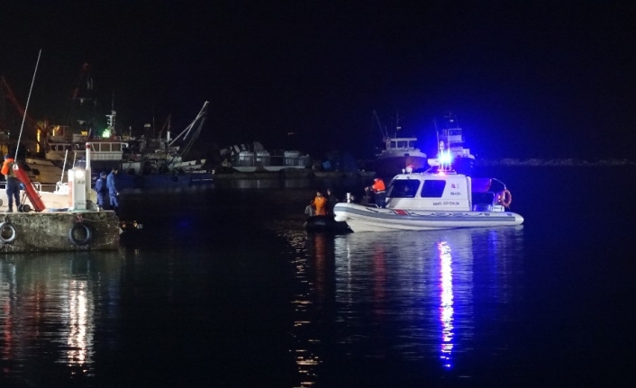  Çanakkale’nin Ayvacık İlçesinden Yunanistan’ın Midilli Adasına Lastik Bot İle