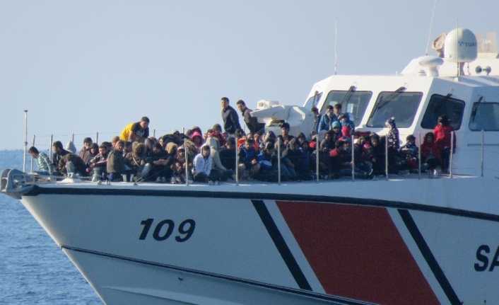  Çanakkale’nin Ayvacık İlçesi Sahilinden Yunanistan’ın Midilli Adasına Lastik Bot