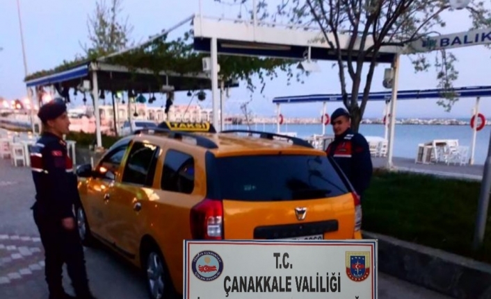 Çanakkale’de Yunanistan’ın Midilli adasına geçme hazırlığında olan Afganistan uyruklu 5