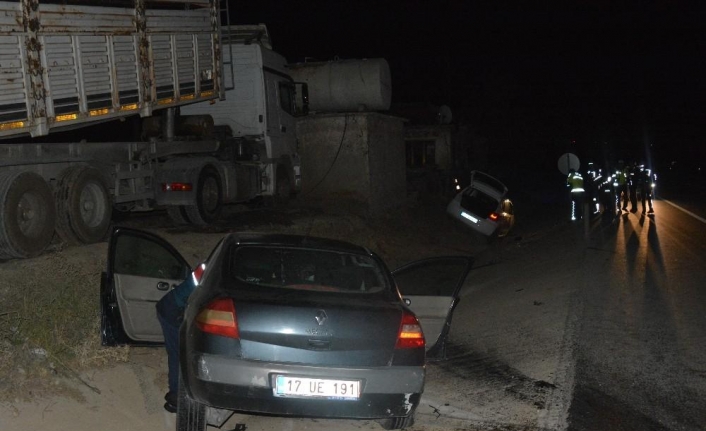  Çanakkale-izmir Karayolu'nun Ayvacık İlçesi Yakınlarında Meydana Gelen Trafik Kazasında