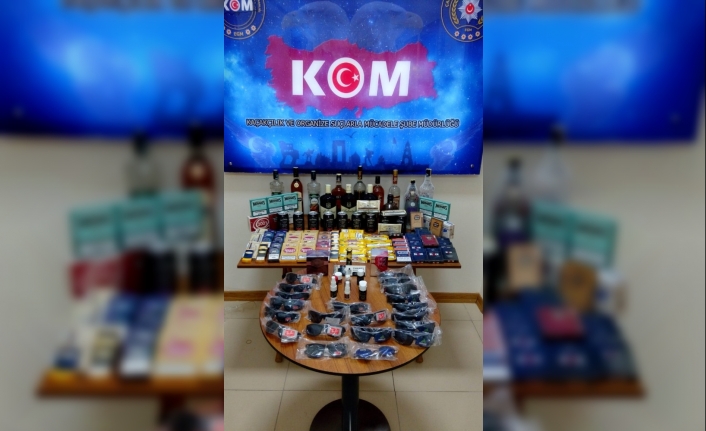 Çanakkale’de gümrük kaçağı 283 paket sigara, 139 paket puro ve