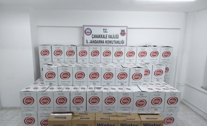 Çanakkale’de gerçekleştirilen operasyonda çok sayıda kaçak ve sahte bandrollü sigara