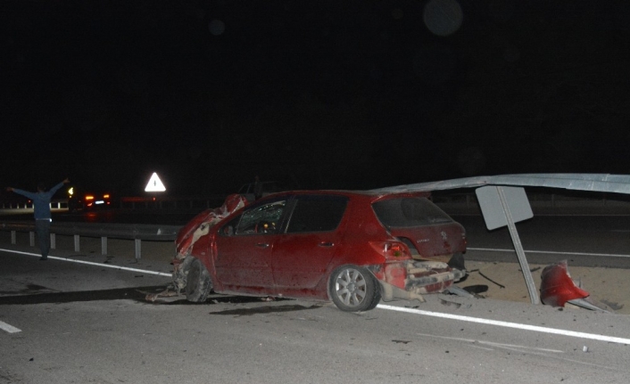  Çanakkale-izmir Karayolu’nun Ezine İlçesi Yakınlarında Meydana Gelen Trafik Kazasında