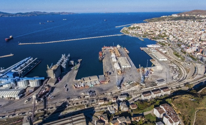  Balıkesir'in Bandırma İlçesinde Bulunan Türkiye'nin Beşinci Büyük Limanı Olan