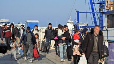  İzmir'in Çeşme İlçesinden Yunanistan'ın Sakız Adasına Yasa Dışı Yollarla